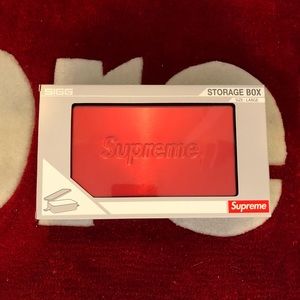 Supreme/Sigg Large Metal Box Plus Red SS18